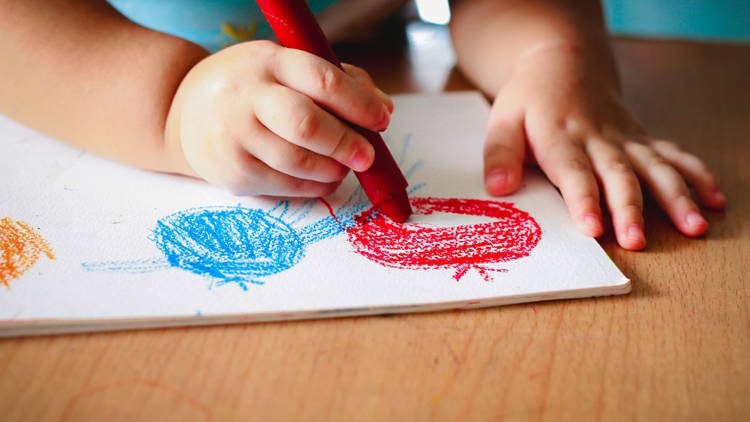 Develop drawing skills with the Creative Kids Drawing set